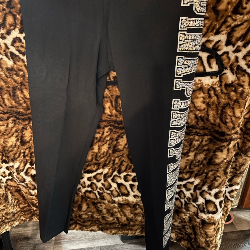 PINK Victoria's Secret Black Leggings with Silver Accents yoga - Picture 6 of 7